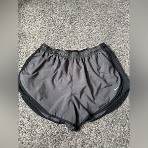 Women’s NIKE Swoosh Dri-Fit Active Running Workout Short Size 1X